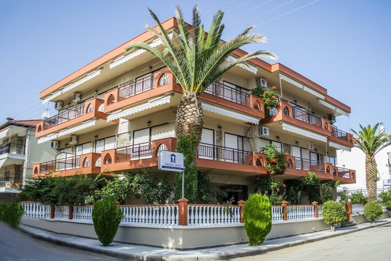 Milonas House Paralia Dionisiou