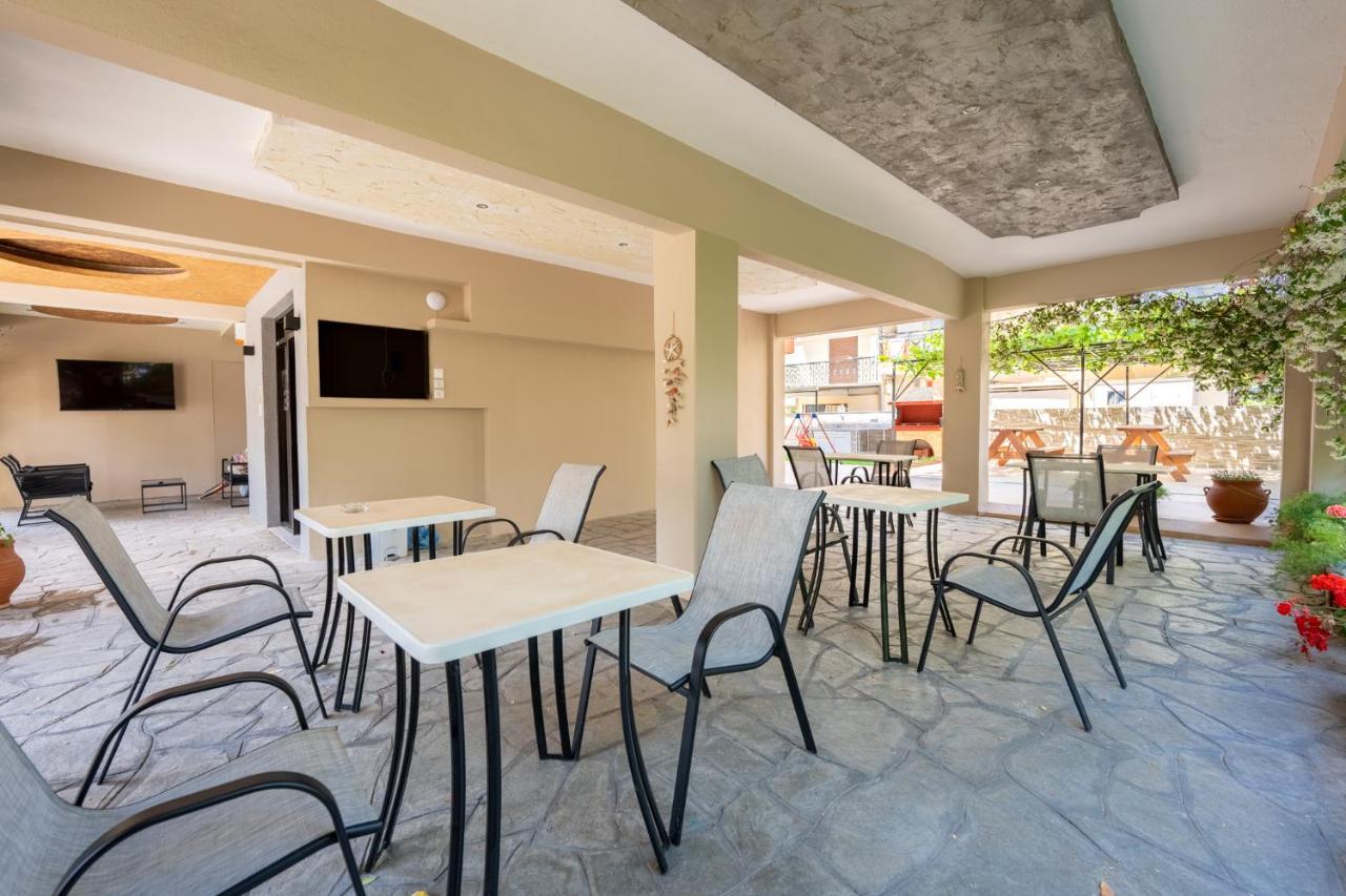 Milonas House Paralia Dionisiou
