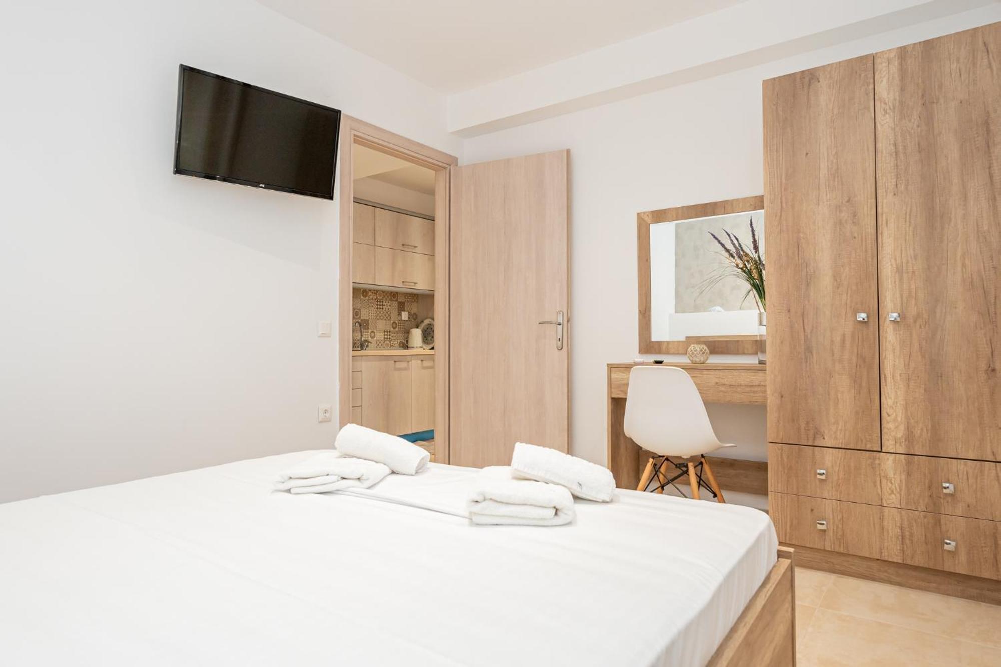 Milonas House * Paralia Dionisiou
