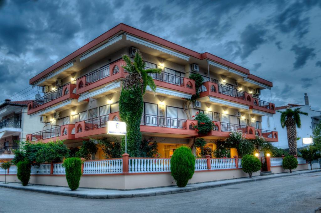 Milonas House * Paralia Dionisiou